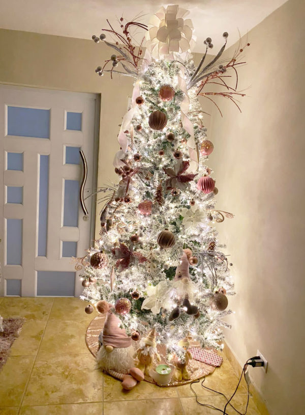 ROSE GOLD CHRISTMAS TREE DÉCOR